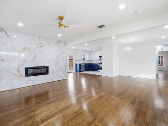 10209 Casa View Drive, Dallas, TX 75228