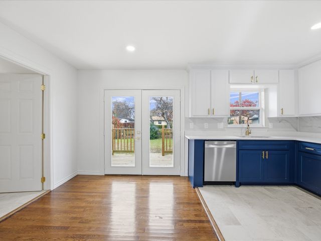 10209 Casa View Drive, Dallas, TX 75228