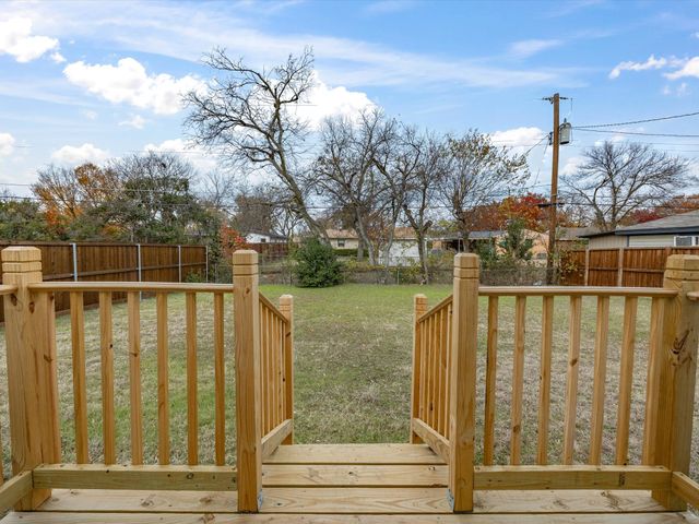 10209 Casa View Drive, Dallas, TX 75228