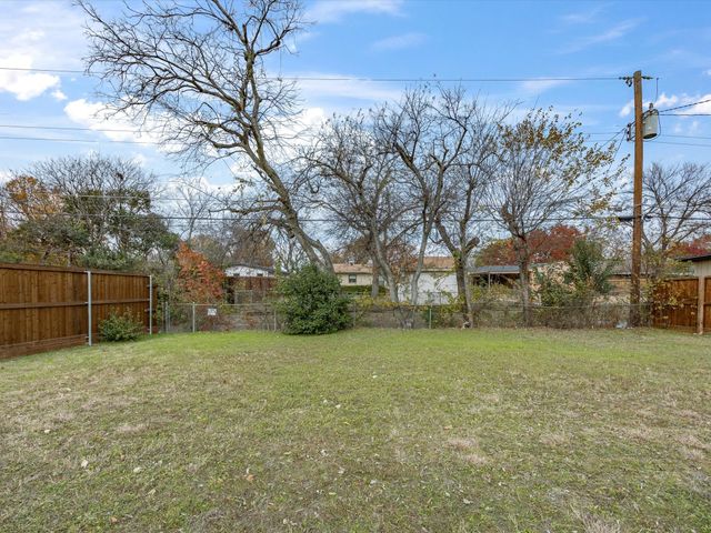 10209 Casa View Drive, Dallas, TX 75228