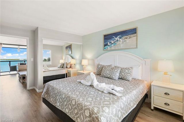 1085 Bald Eagle DR C406, Marco Island, FL 34145