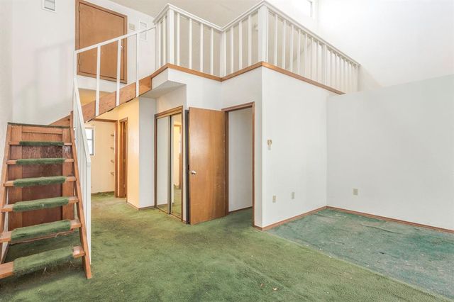 915 NW 7th Street 205, Oklahoma City, OK 73106