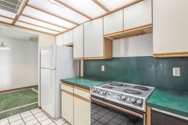 915 NW 7th Street 205, Oklahoma City, OK 73106