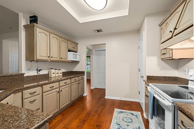 115 RIVER MDW, Castroville, TX 78009