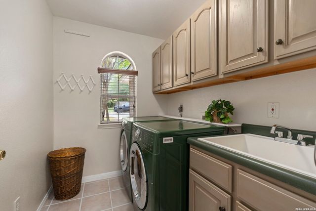 115 RIVER MDW, Castroville, TX 78009