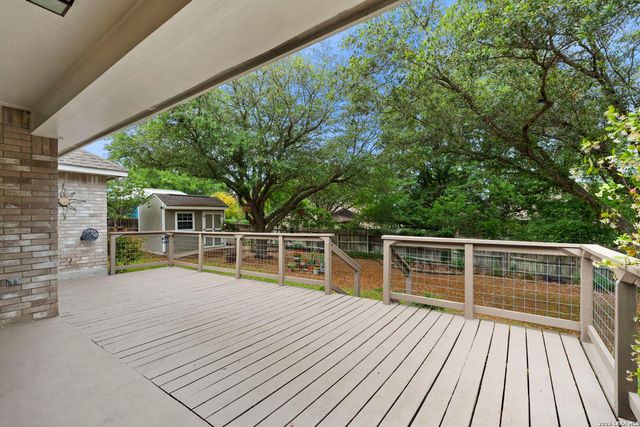 115 RIVER MDW, Castroville, TX 78009