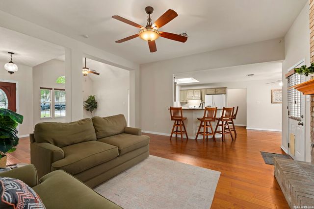 115 RIVER MDW, Castroville, TX 78009
