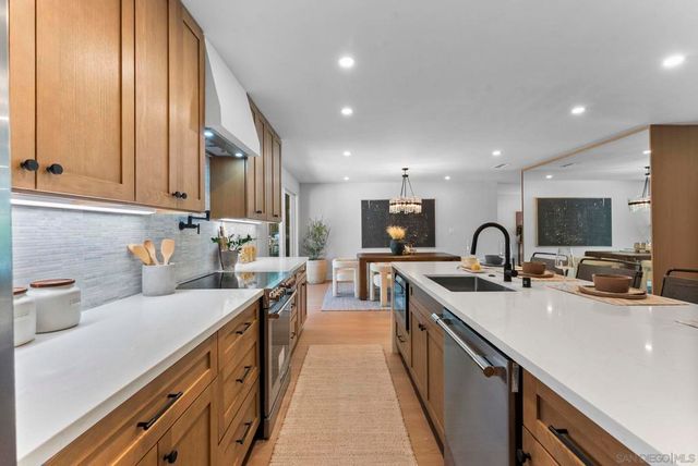 12830 Avenida La Valencia, Poway, CA 92064