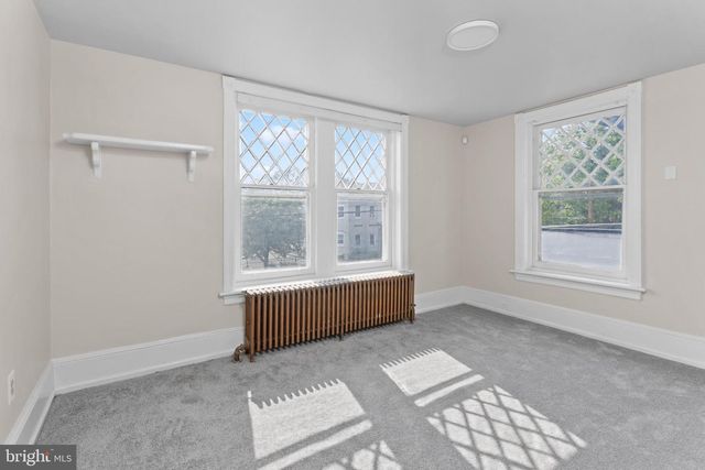 467 HIGH ST, Burlington, NJ 08016