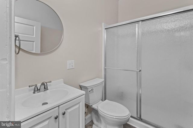 467 HIGH ST, Burlington, NJ 08016