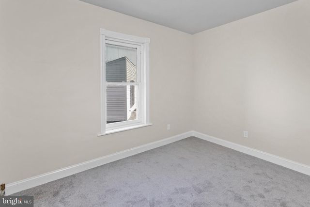 467 HIGH ST, Burlington, NJ 08016