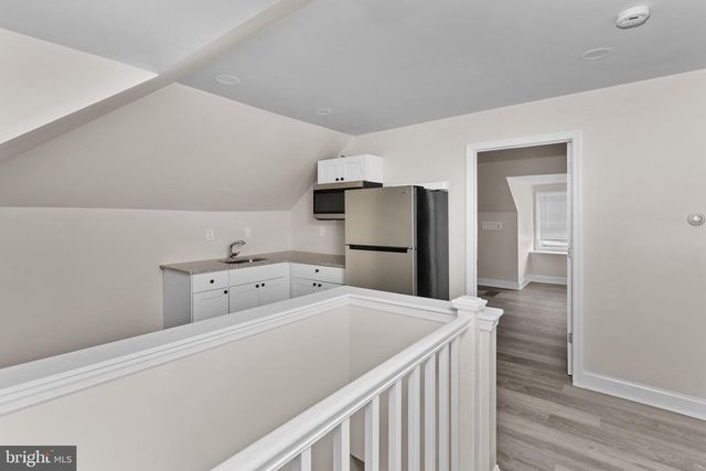 467 HIGH ST, Burlington, NJ 08016