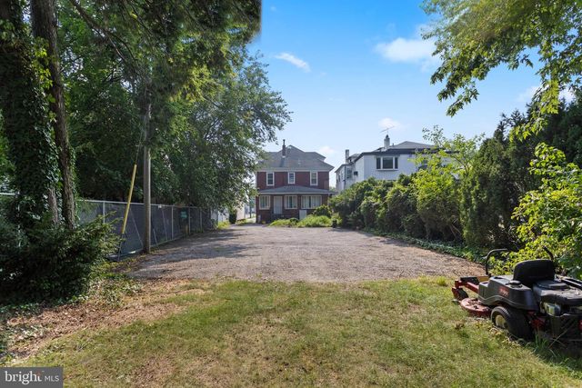 467 HIGH ST, Burlington, NJ 08016