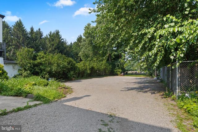 467 HIGH ST, Burlington, NJ 08016