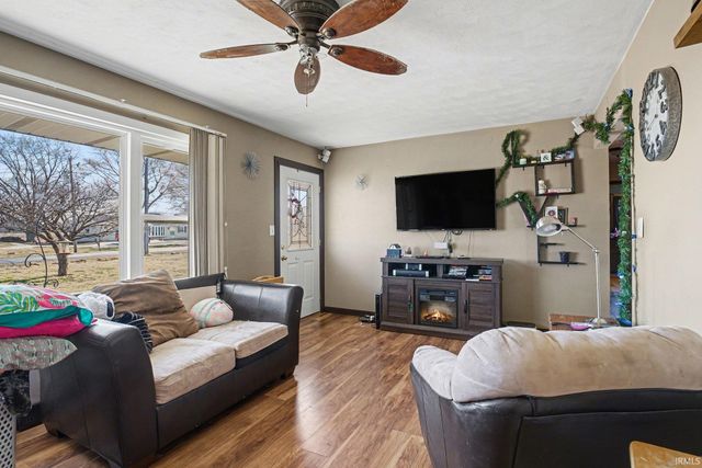 61507 County Road 13 Road, Goshen, IN 46526