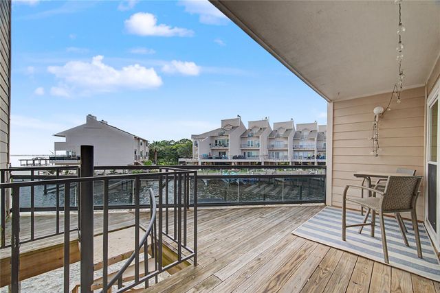 3663 Nasa Parkway 502, Seabrook, TX 77586