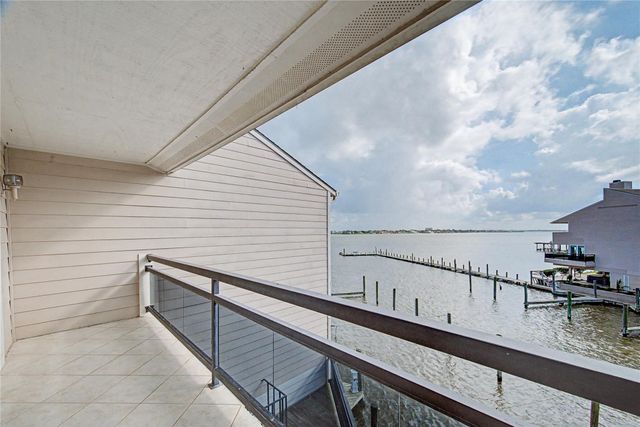 3663 Nasa Parkway 502, Seabrook, TX 77586