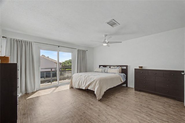 3663 Nasa Parkway 502, Seabrook, TX 77586