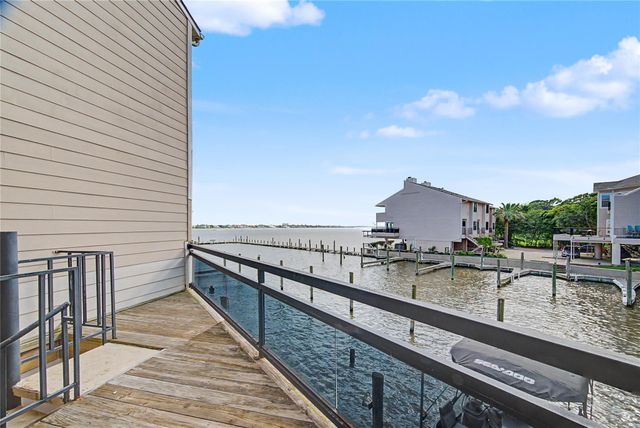 3663 Nasa Parkway 502, Seabrook, TX 77586