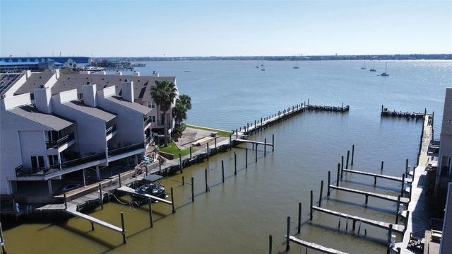 3663 Nasa Parkway 502, Seabrook, TX 77586