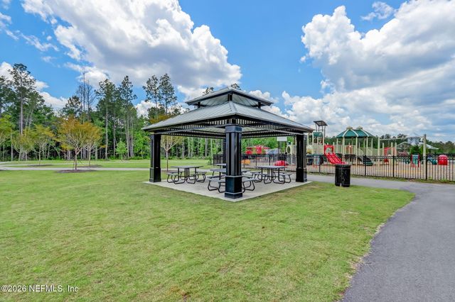 86221 EXPRESS Court, Yulee, FL 32097