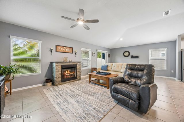 86221 EXPRESS Court, Yulee, FL 32097