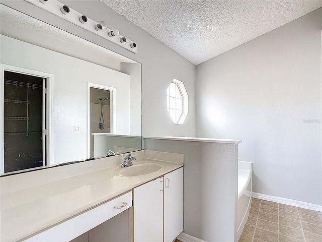 40 COVENTRY COURT, Kissimmee, FL 34758