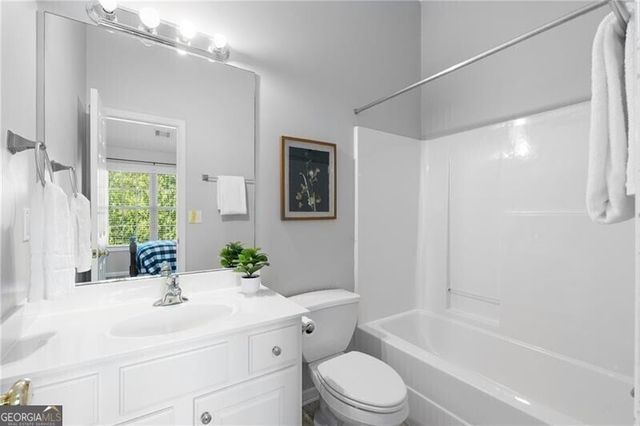 1111 Waters Edge Trail, Roswell, GA 30075