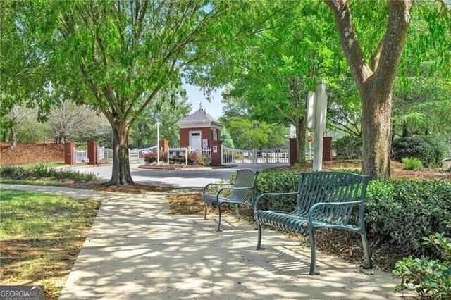 1111 Waters Edge Trail, Roswell, GA 30075