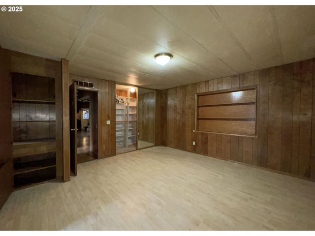 97882 MARKS Ln, Brookings, OR 97415
