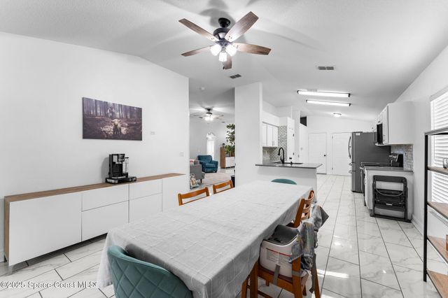 301 Wishing Well Circle SW, Palm Bay, FL 32908