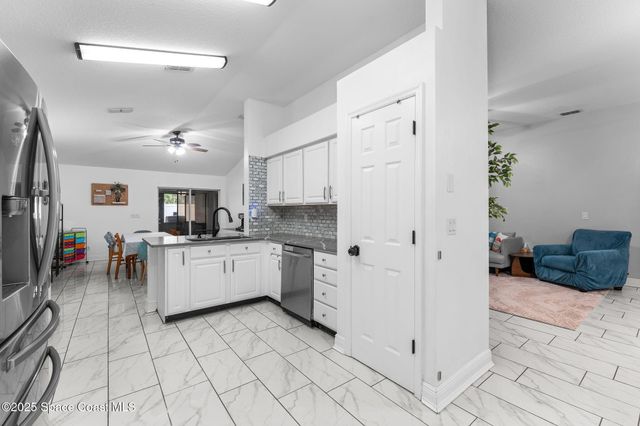 301 Wishing Well Circle SW, Palm Bay, FL 32908