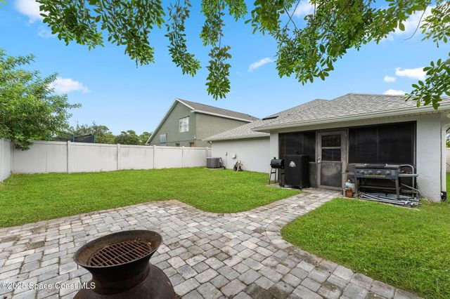 301 Wishing Well Circle SW, Palm Bay, FL 32908