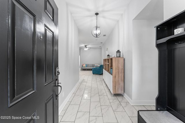 301 Wishing Well Circle SW, Palm Bay, FL 32908