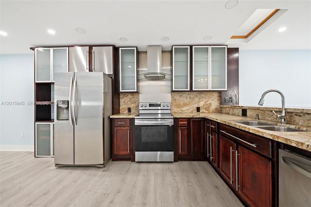 7366 SW 105th Pl, Miami, FL 33173