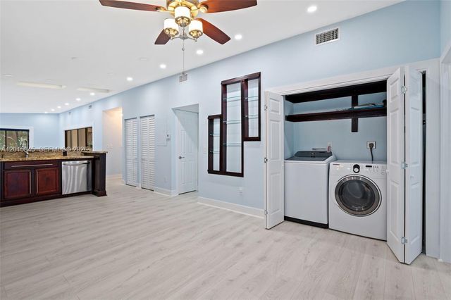 7366 SW 105th Pl, Miami, FL 33173
