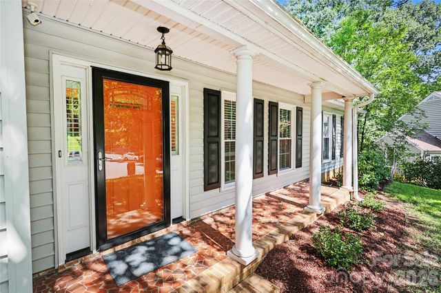 2701 Creekbed Lane, Charlotte, NC 28210