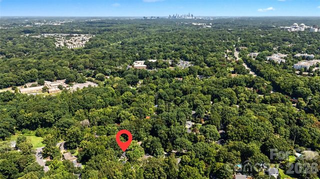 2701 Creekbed Lane, Charlotte, NC 28210