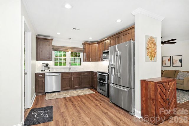2701 Creekbed Lane, Charlotte, NC 28210