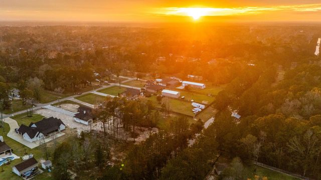 19601 Desna Drive, Porter, TX 77365