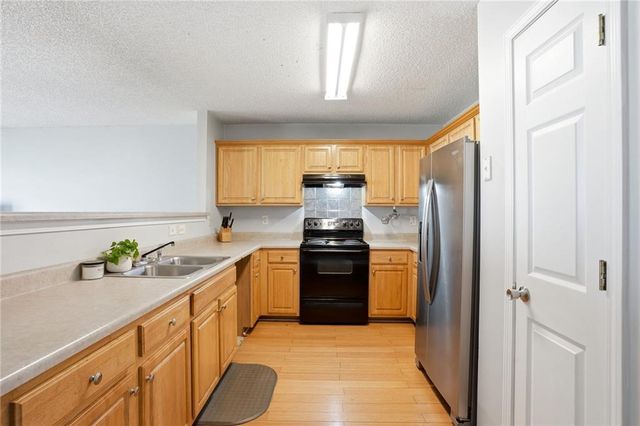 5339 Creekview Lane, Morrow, GA 30260