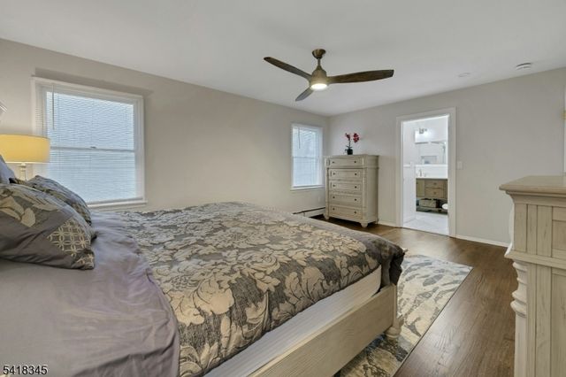 3 Esther Ct, Chester Twp., NJ 07930