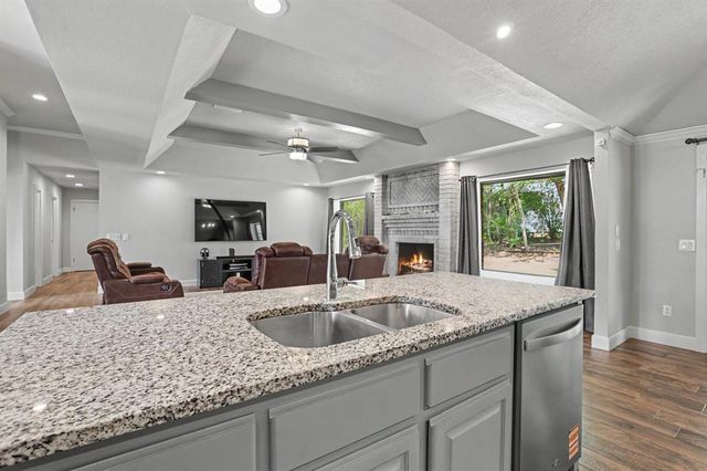5620 valley Way, Oklahoma City, OK 73150