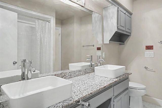 5620 valley Way, Oklahoma City, OK 73150