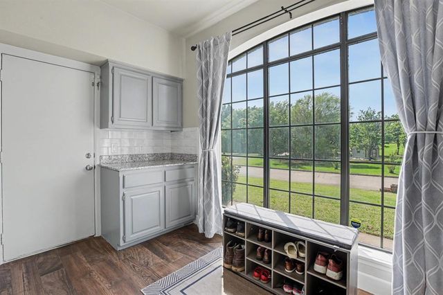 5620 valley Way, Oklahoma City, OK 73150