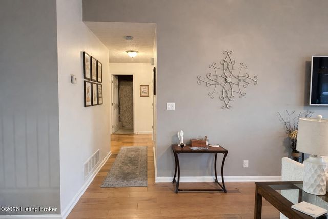 11210 Carriage View Way, Jeffersontown, KY 40299