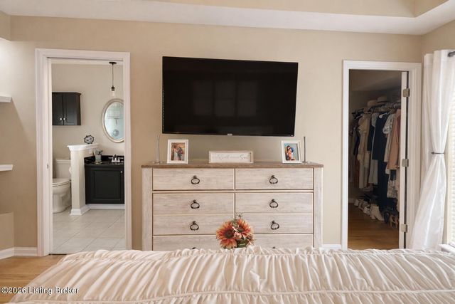 11210 Carriage View Way, Jeffersontown, KY 40299