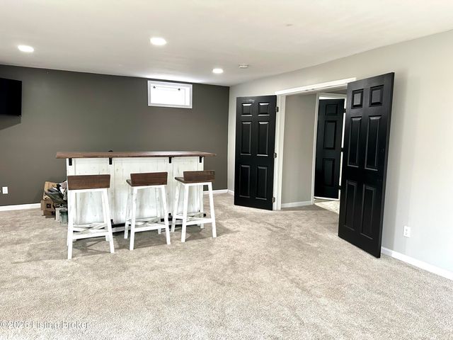 11210 Carriage View Way, Jeffersontown, KY 40299