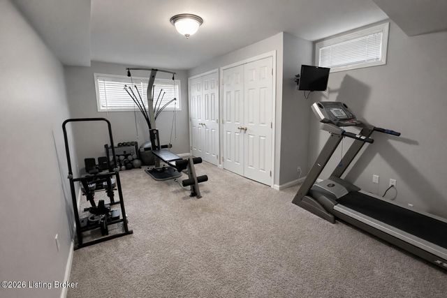 11210 Carriage View Way, Jeffersontown, KY 40299