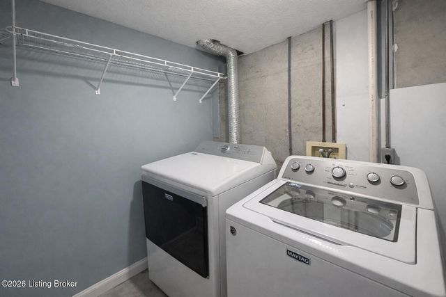 11210 Carriage View Way, Jeffersontown, KY 40299